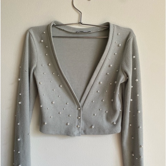 Zara Sweaters - Pearl knit cardigan